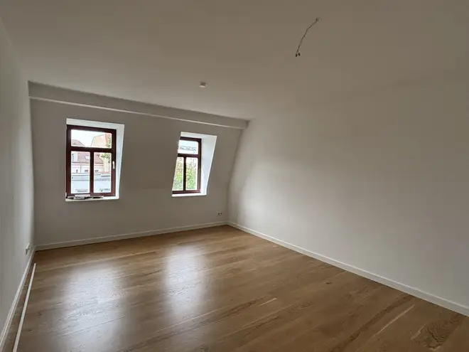 3 Zimmer Wohnung mit 106 m² in Dresden – Bild 2