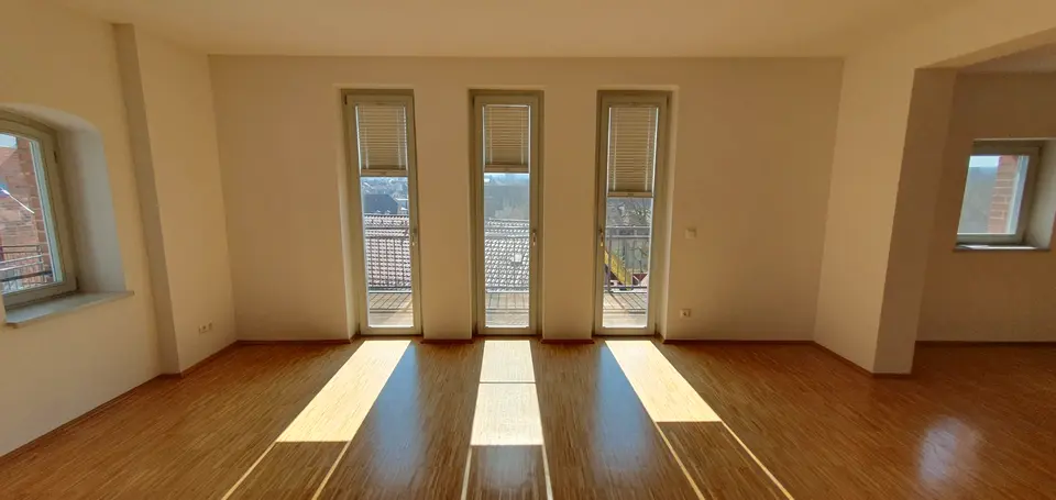 3 Zimmer Wohnung mit 120 m² in Bayreuth – Bild 2