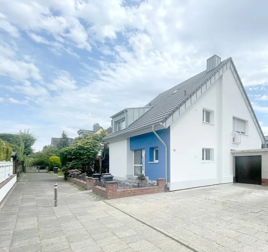 6 Zimmer Haus mit 140 m² in Köln – Bild 1