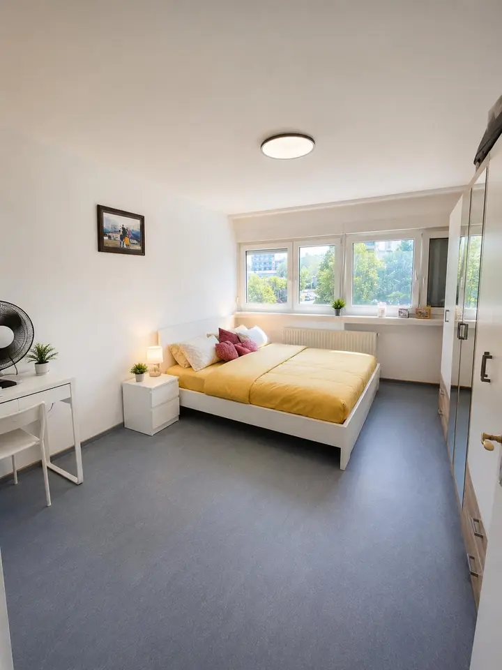 WG-Zimmer mit 77 m² in Sindelfingen – Bild 1