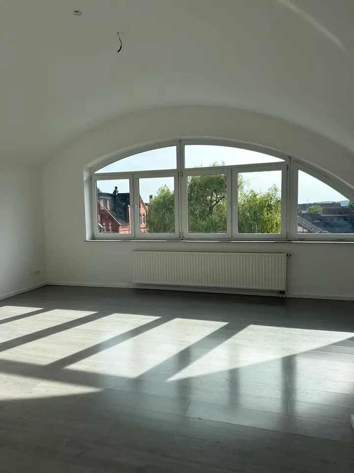4 Zimmer Wohnung mit 109 m² in Hannover – Bild 1