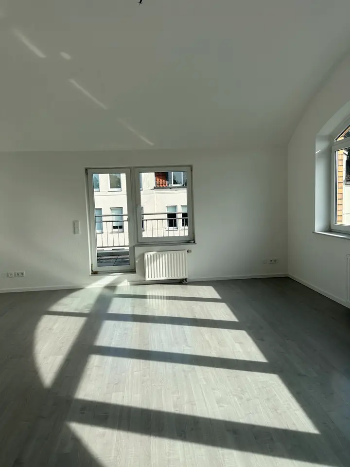4 Zimmer Wohnung mit 109 m² in Hannover – Bild 2