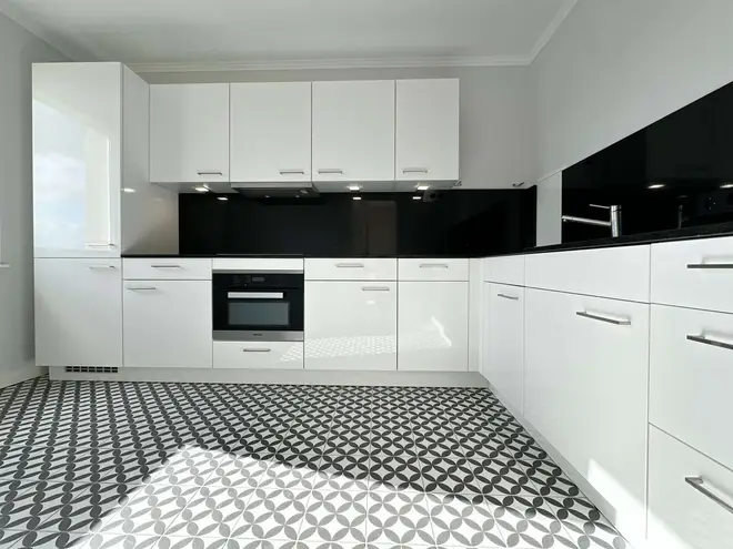 2 Zimmer Wohnung mit 47 m² in Rostock – Bild 1