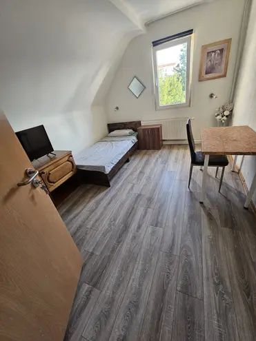 WG-Zimmer mit 12 m² in Stuttgart – Bild 2