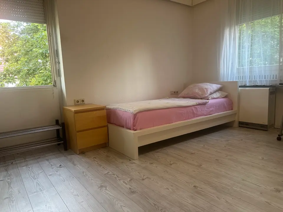 WG-Zimmer mit 48 m² in Stuttgart – Bild 2
