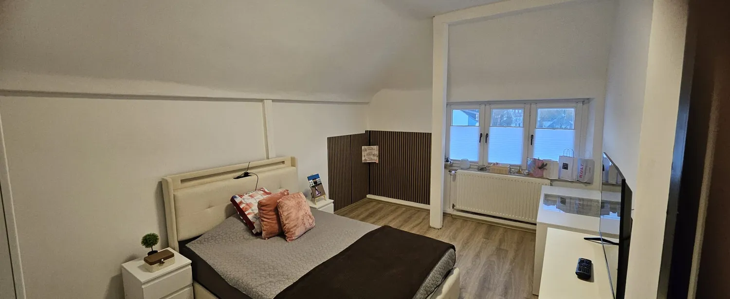 7 Zimmer Wohnung mit 150 m² in Mönchengladbach – Bild 8