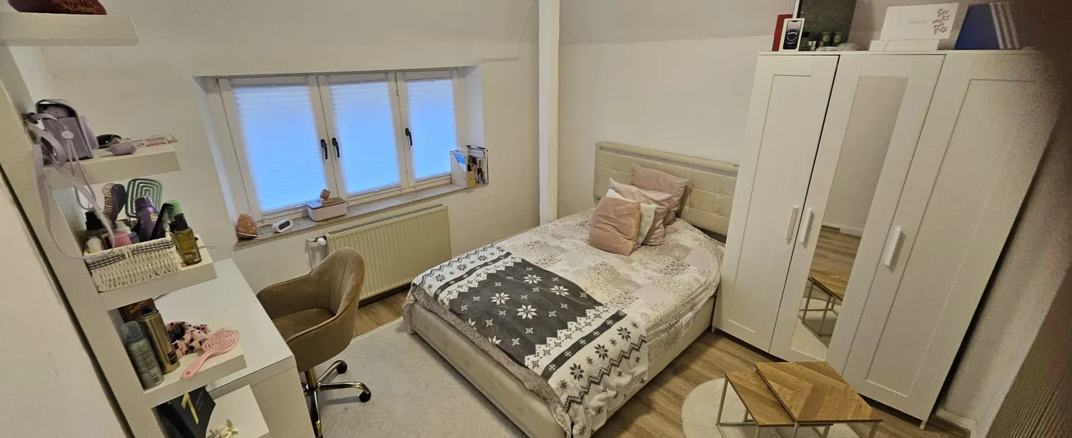 7 Zimmer Wohnung mit 150 m² in Mönchengladbach – Bild 9