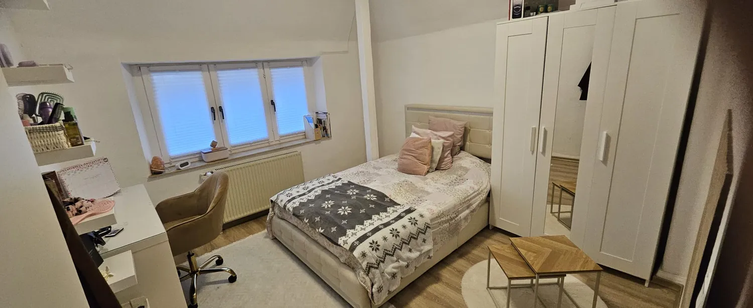 7 Zimmer Wohnung mit 150 m² in Mönchengladbach – Bild 10