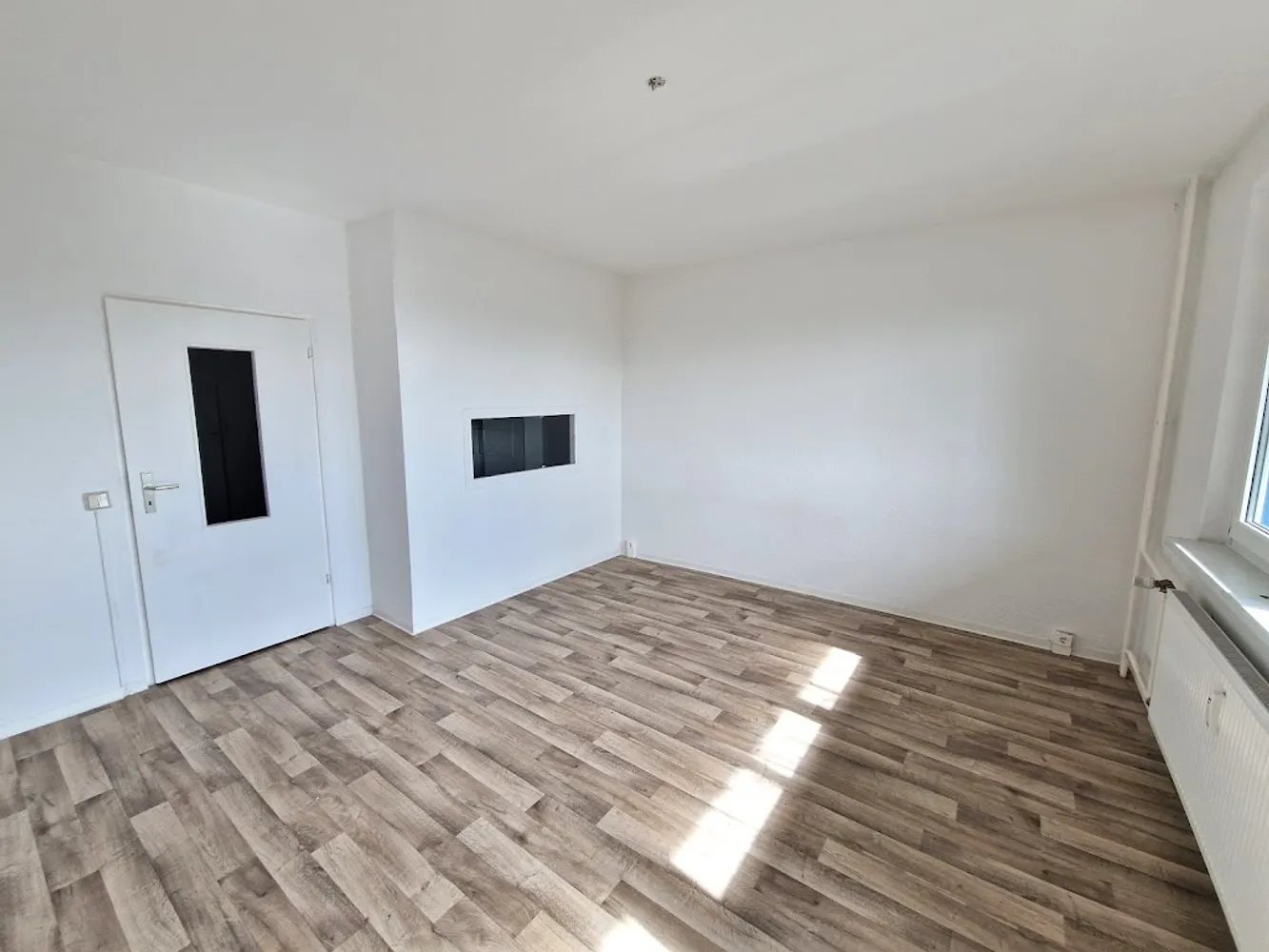 3 Zimmer Wohnung mit 63 m² in Neubrandenburg – Bild 2