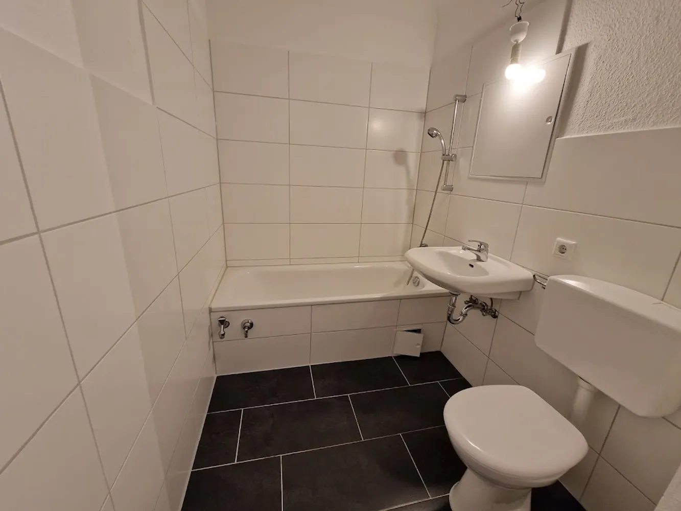3 Zimmer Wohnung mit 63 m² in Neubrandenburg – Bild 6