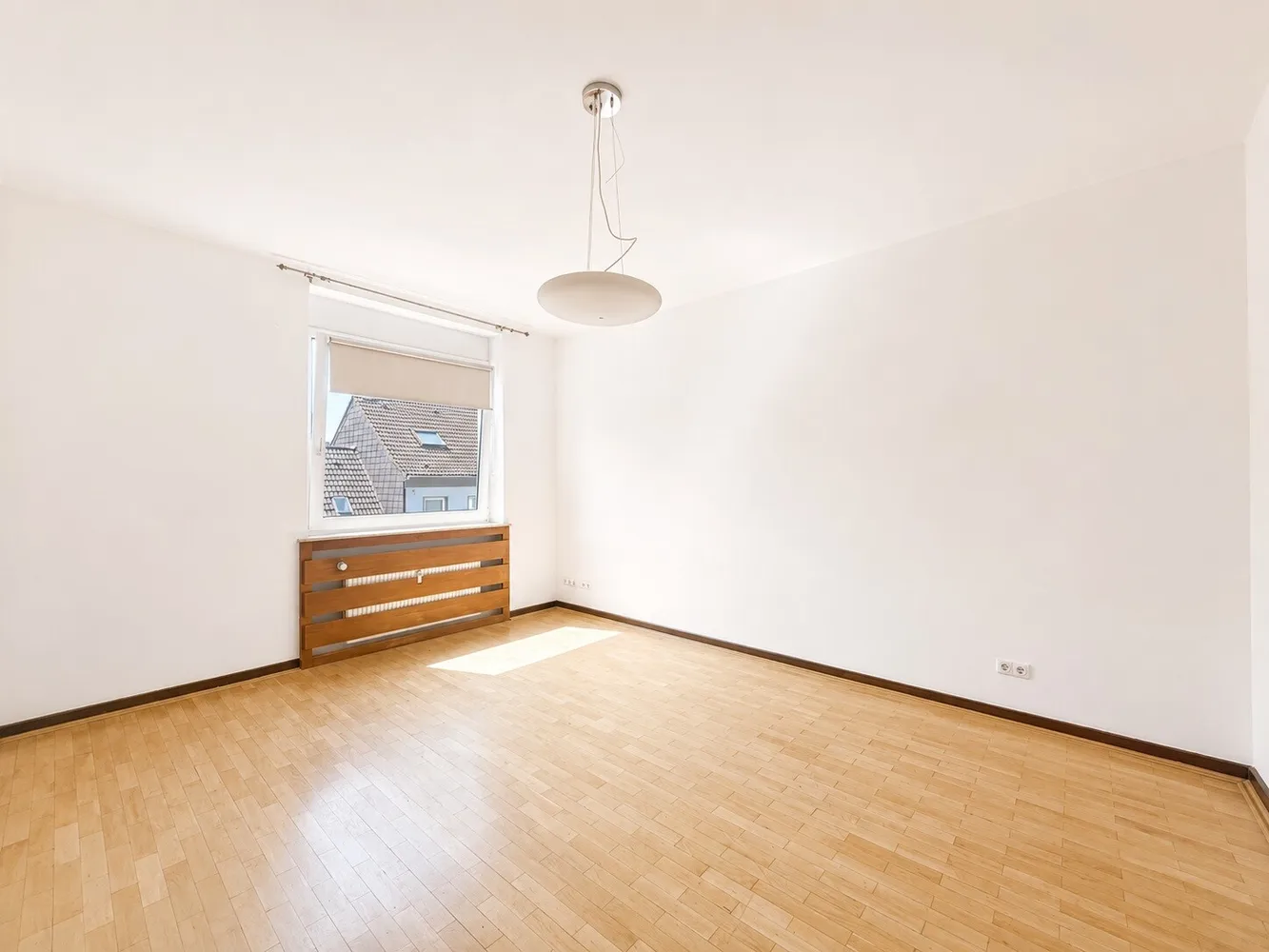 6 Zimmer Wohnung mit 182 m² in Krefeld – Bild 4