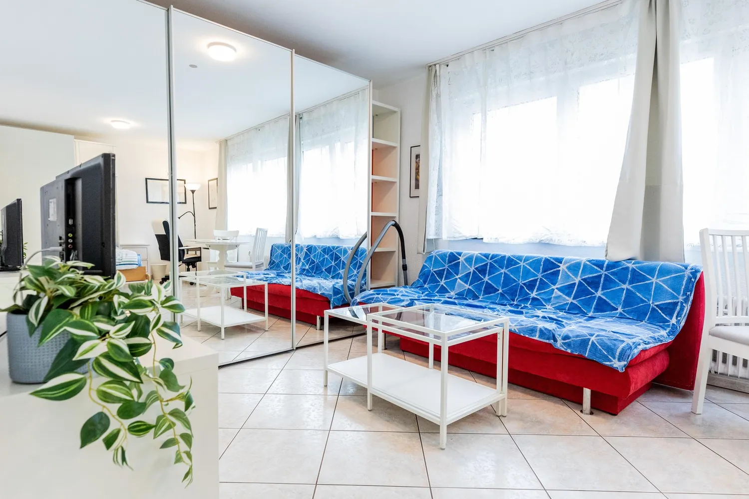 1 Zimmer Wohnung mit 30 m² in Frankfurt am Main – Bild 2