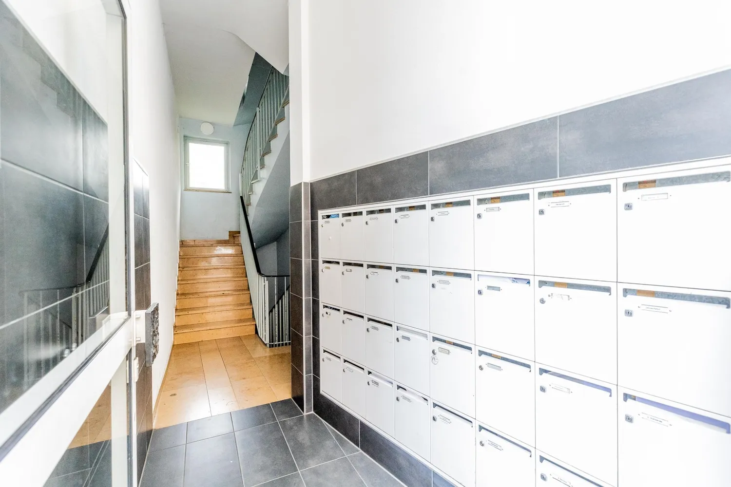 1 Zimmer Wohnung mit 30 m² in Frankfurt am Main – Bild 12