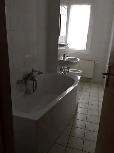 2 Zimmer Wohnung mit 45 m² in Halle (Saale) – Bild 5