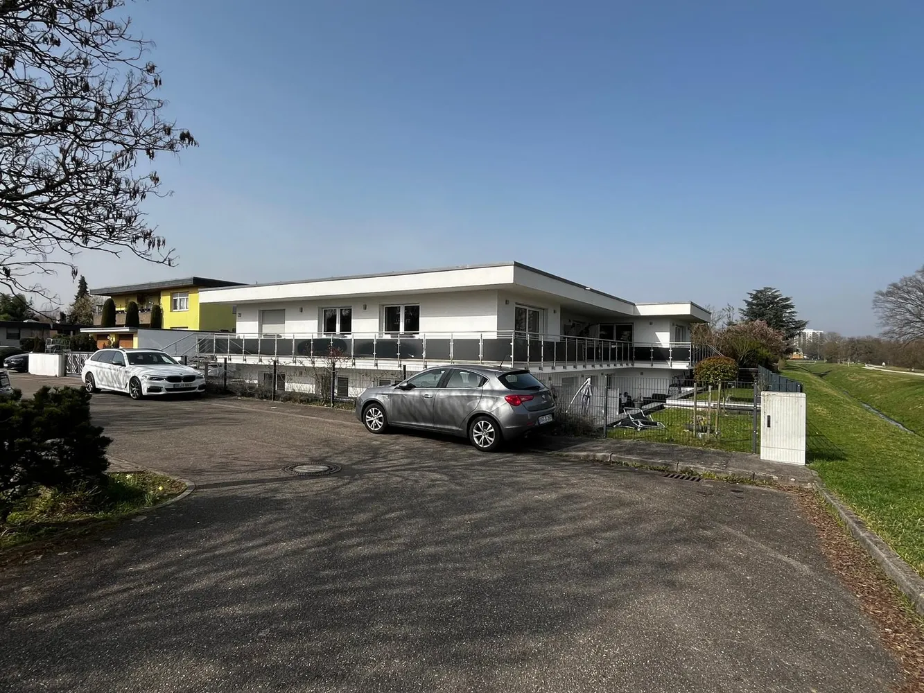 2 Zimmer Wohnung mit 80 m² in Offenburg – Bild 2