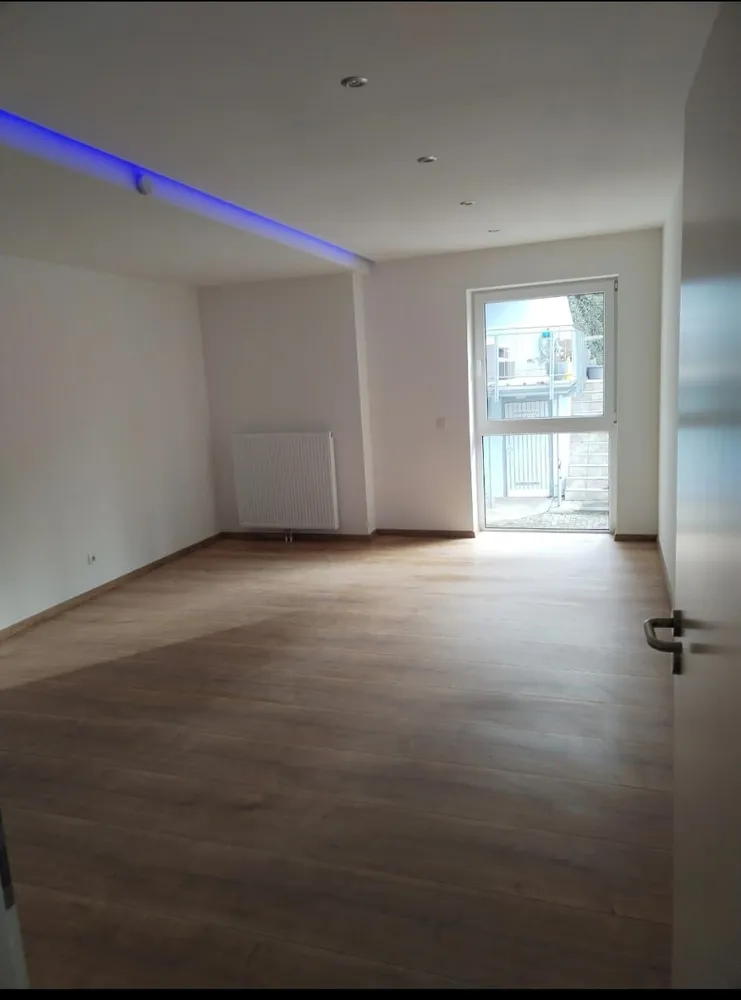 3 Zimmer Wohnung mit 220 m² in Kaiserslautern – Bild 1