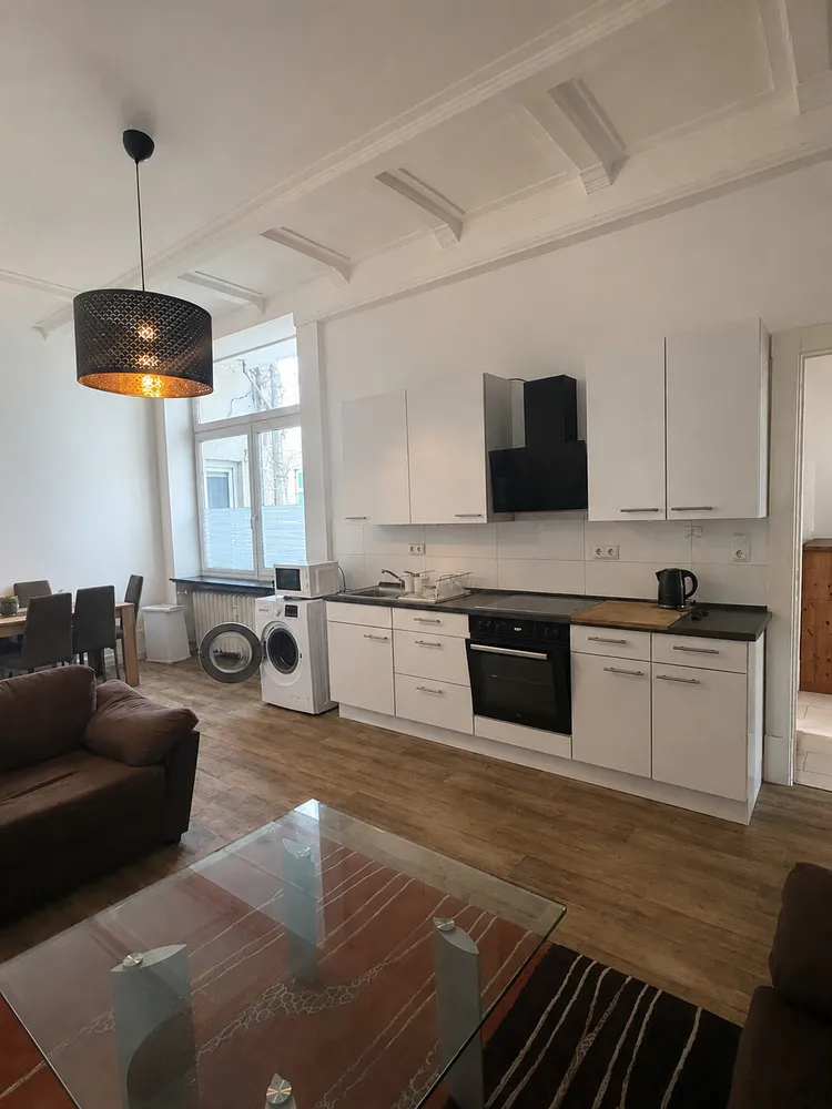 6 Zimmer Wohnung mit 125 m² in Bremen – Bild 1