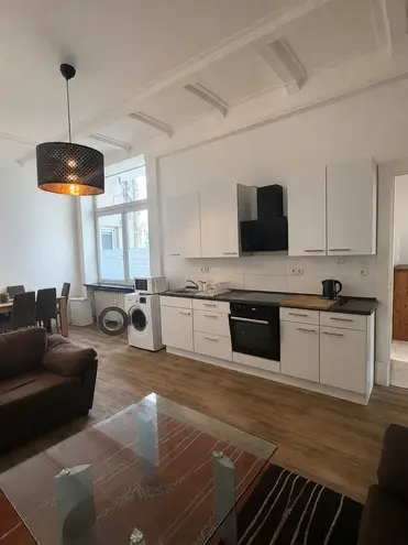 6 Zimmer Wohnung mit 125 m² in Bremen – Bild 1