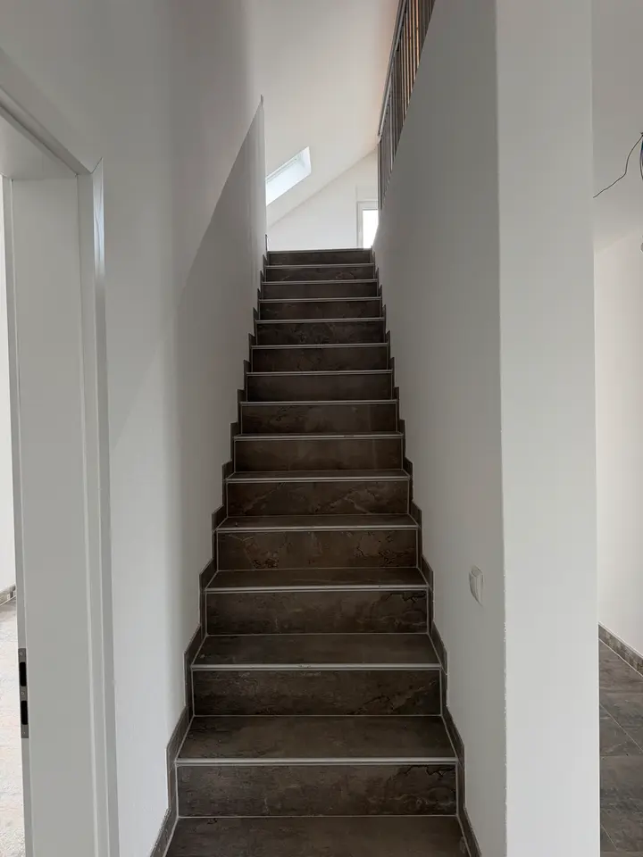 5 Zimmer Wohnung mit 140 m² in Brühl – Bild 9