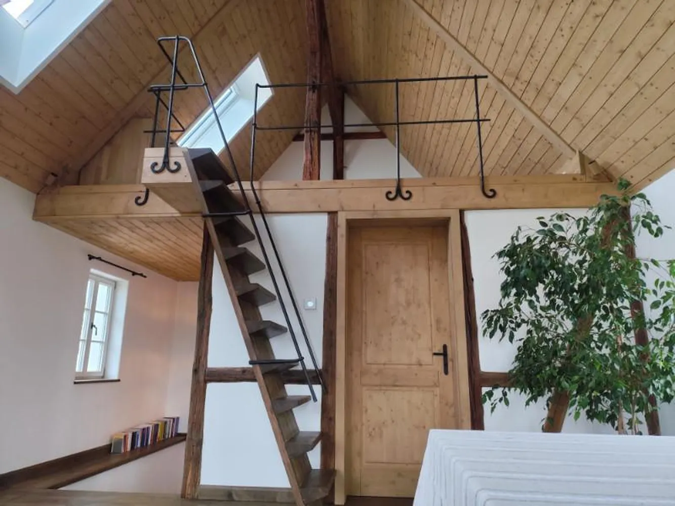 2 Zimmer Wohnung mit 43 m² in Dresden – Bild 1