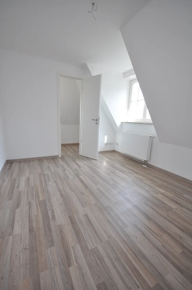 4 Zimmer Wohnung mit 94 m² in Zwickau – Bild 8