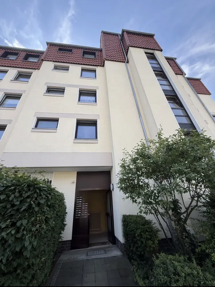 4 Zimmer Wohnung mit 98 m² in Hannover – Bild 1