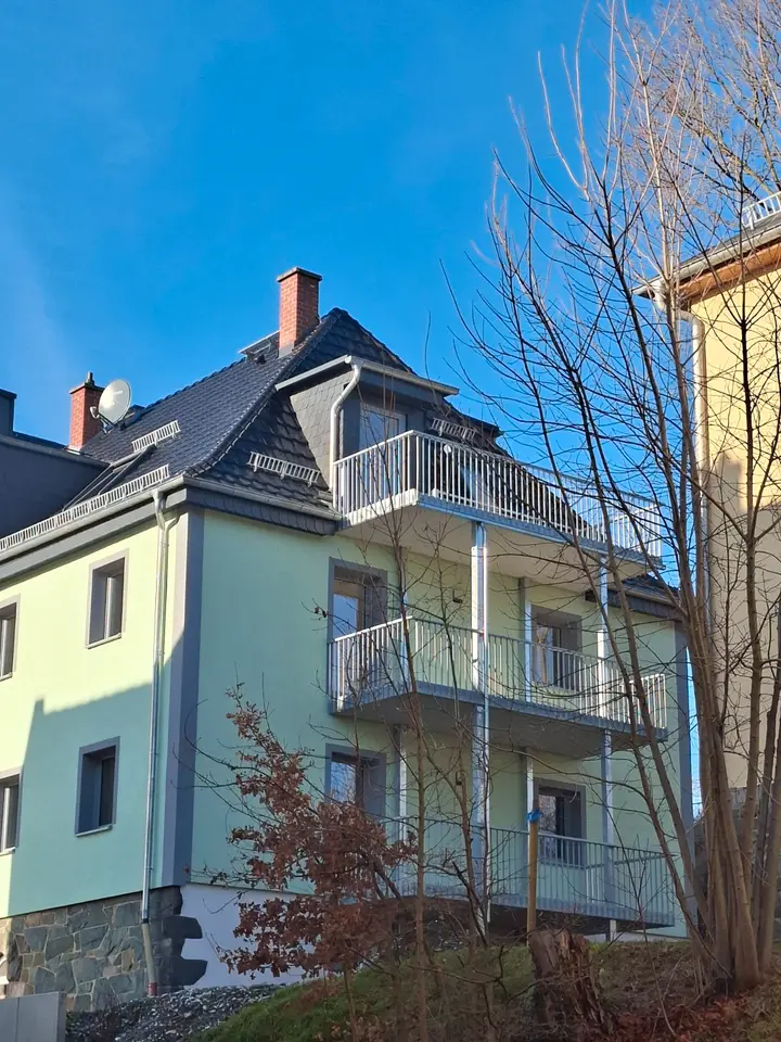 5 Zimmer Wohnung mit 125 m² in Plauen – Bild 1