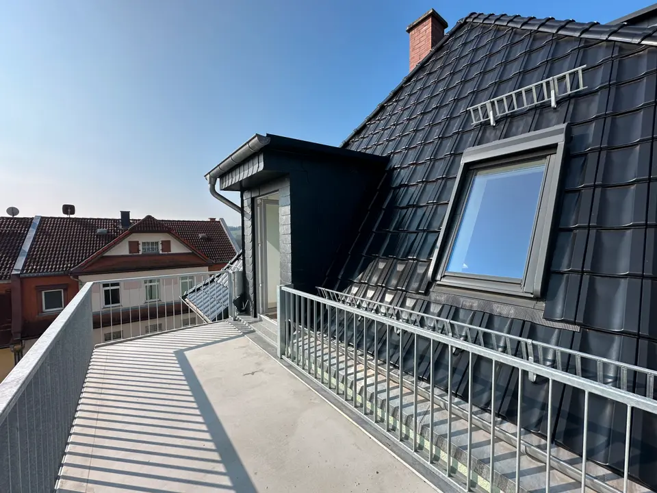 5 Zimmer Wohnung mit 125 m² in Plauen – Bild 2