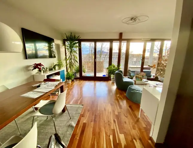 3 Zimmer Wohnung mit 100 m² in Freiburg im Breisgau – Bild 1