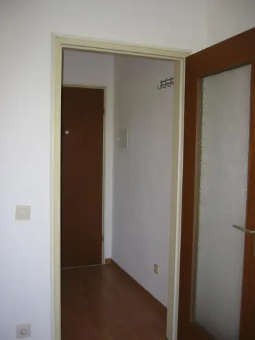 80 Zimmer Wohnung mit 28 m² in Saarbrücken – Bild 5