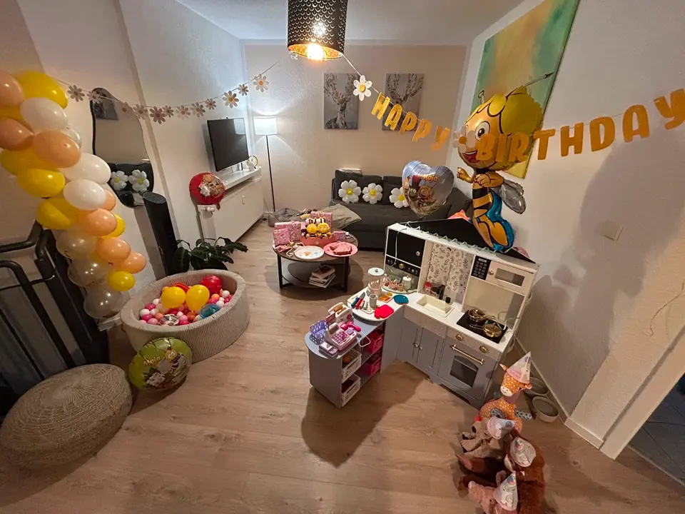 5 Zimmer Wohnung mit 102 m² in Magdeburg – Bild 1