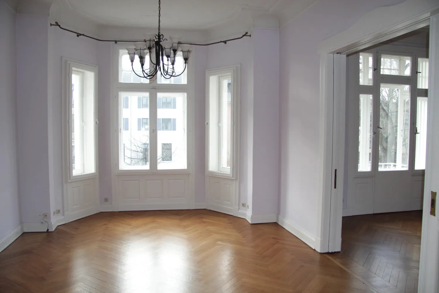 7 Zimmer Wohnung mit 215 m² in Hamburg – Bild 2