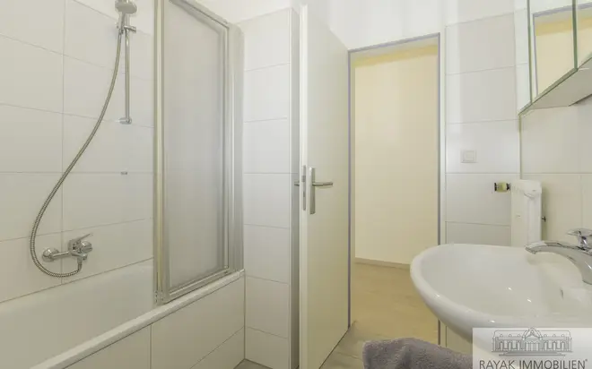 2 Zimmer Wohnung mit 70 m² in Düsseldorf – Bild 7