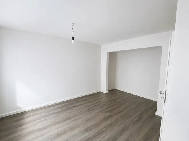 2 Zimmer Wohnung mit 80 m² in Oberhausen – Bild 2
