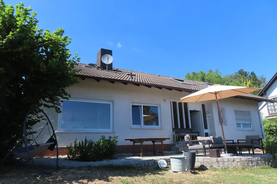 7 Zimmer Haus mit 220 m² in Michelstadt – Bild 1