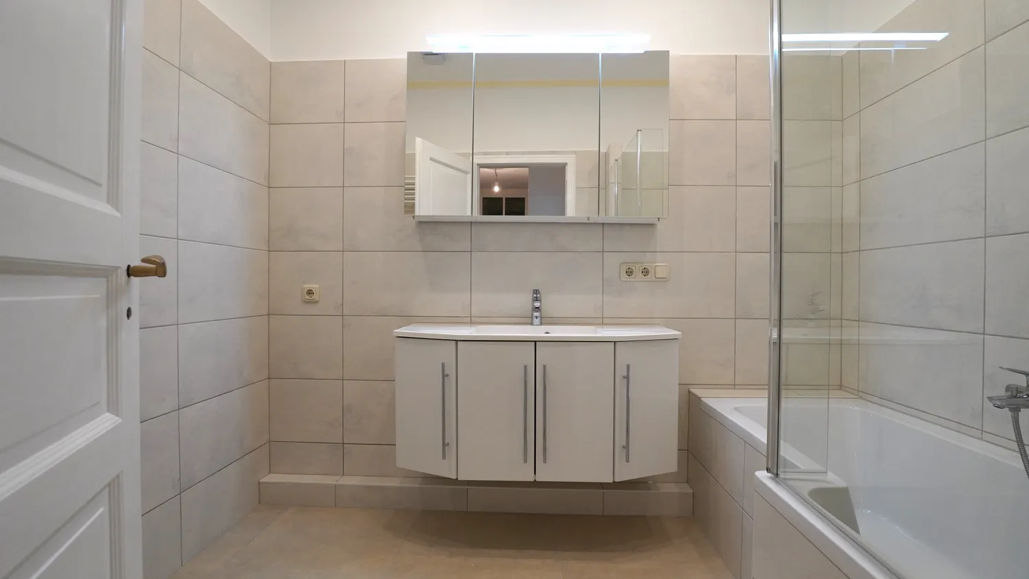 4 Zimmer Wohnung mit 96 m² in Magdeburg – Bild 9