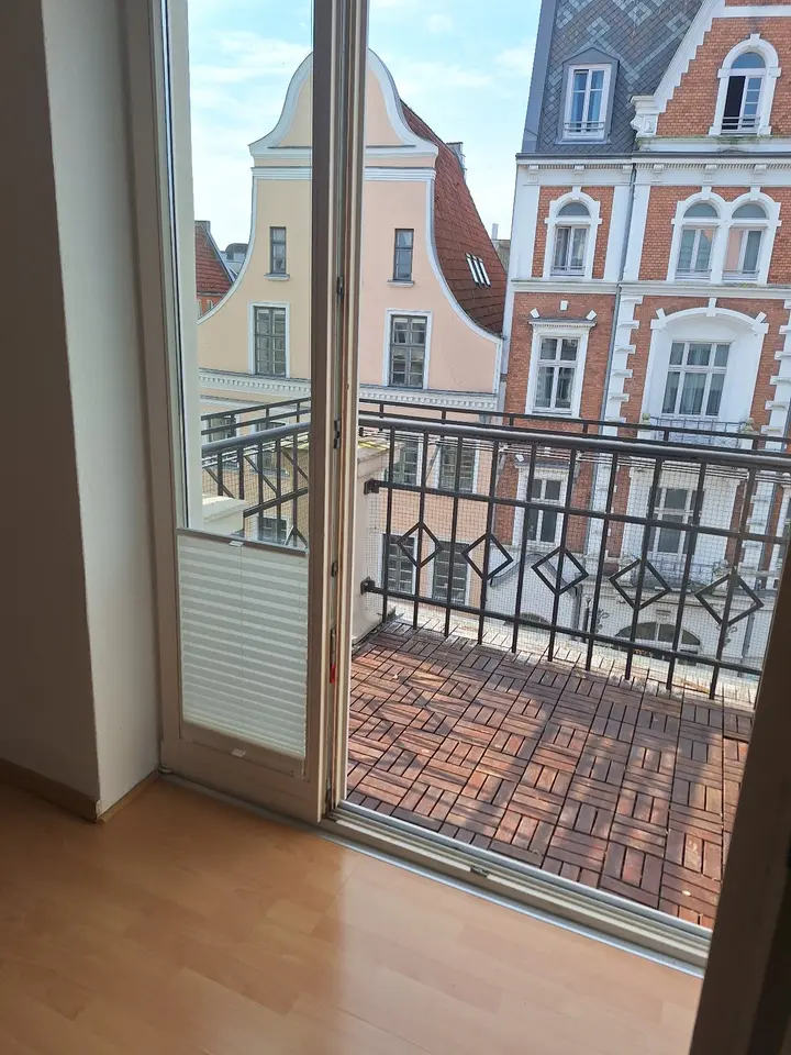 5 Zimmer Wohnung mit 110 m² in Rostock – Bild 3