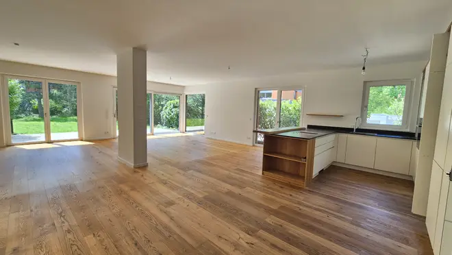 5 Zimmer Haus mit 230 m² in Erlangen – Bild 1