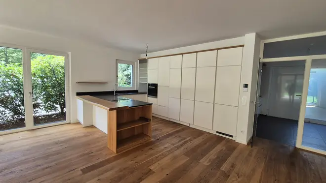 5 Zimmer Haus mit 230 m² in Erlangen – Bild 2