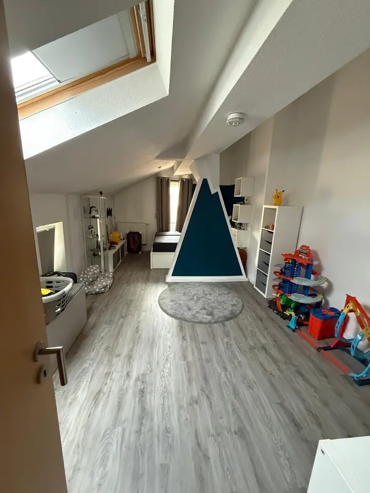 4 Zimmer Wohnung mit 123 m² in Gera – Bild 8