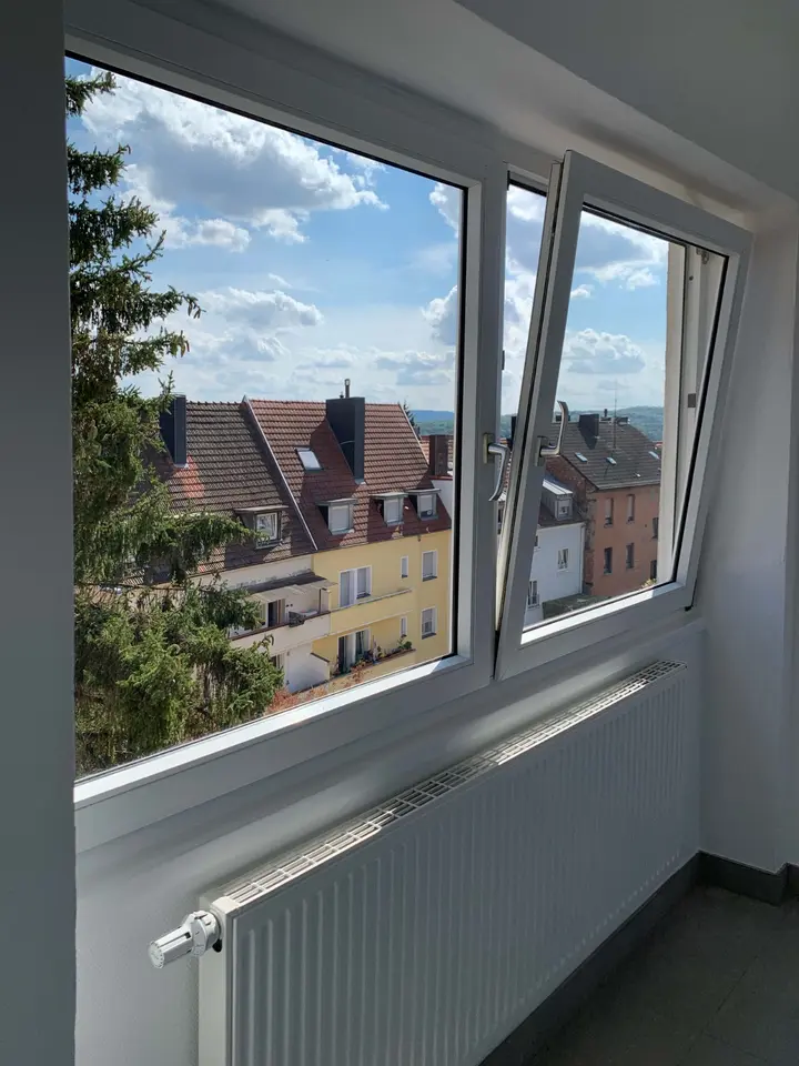 4 Zimmer Wohnung mit 100 m² in Saarbrücken – Bild 3
