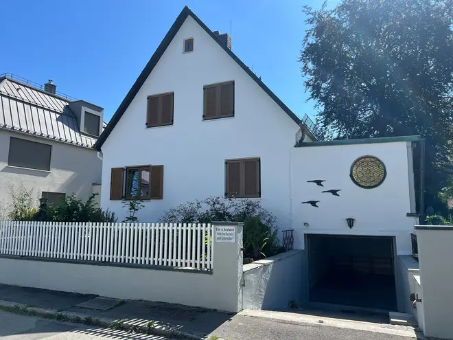 5 Zimmer Haus mit 150 m² in München – Bild 1