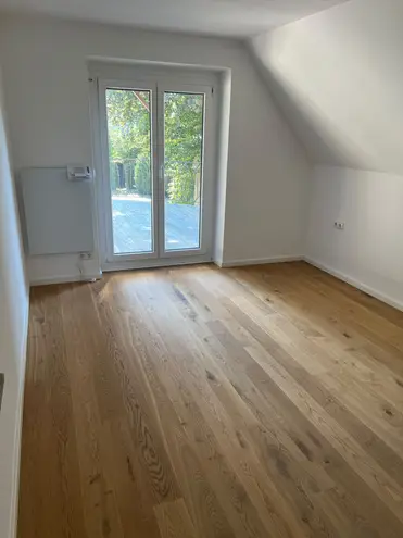 5 Zimmer Haus mit 150 m² in München – Bild 12