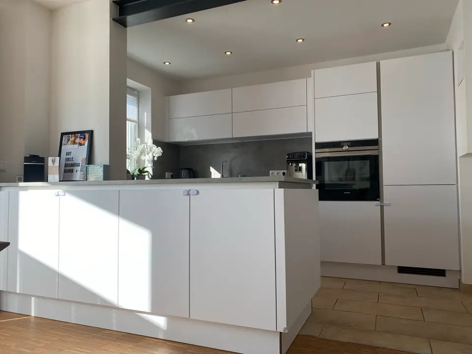 4 Zimmer Wohnung mit 116 m² in Landshut – Bild 2