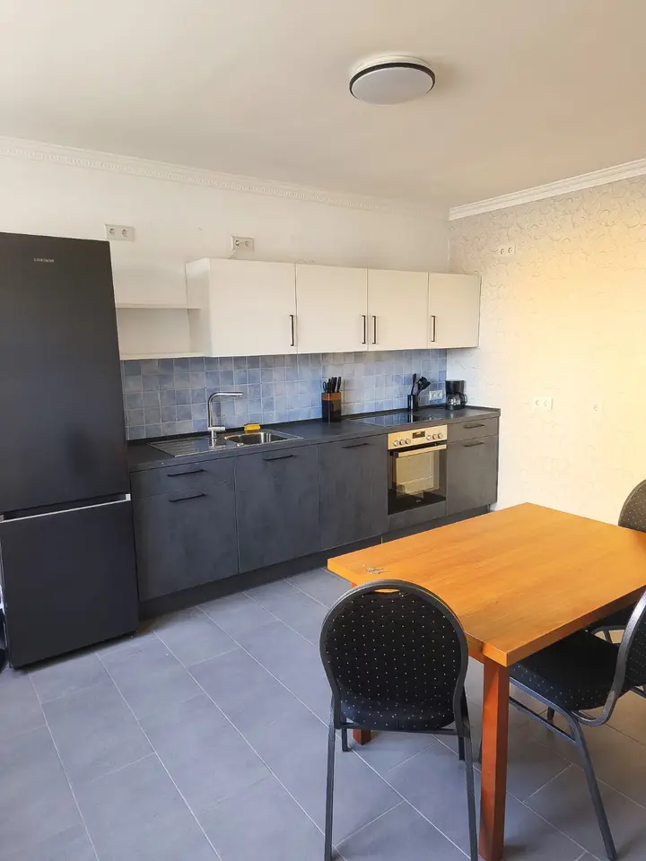 WG-Zimmer mit 221 m² in Neubrandenburg – Bild 1