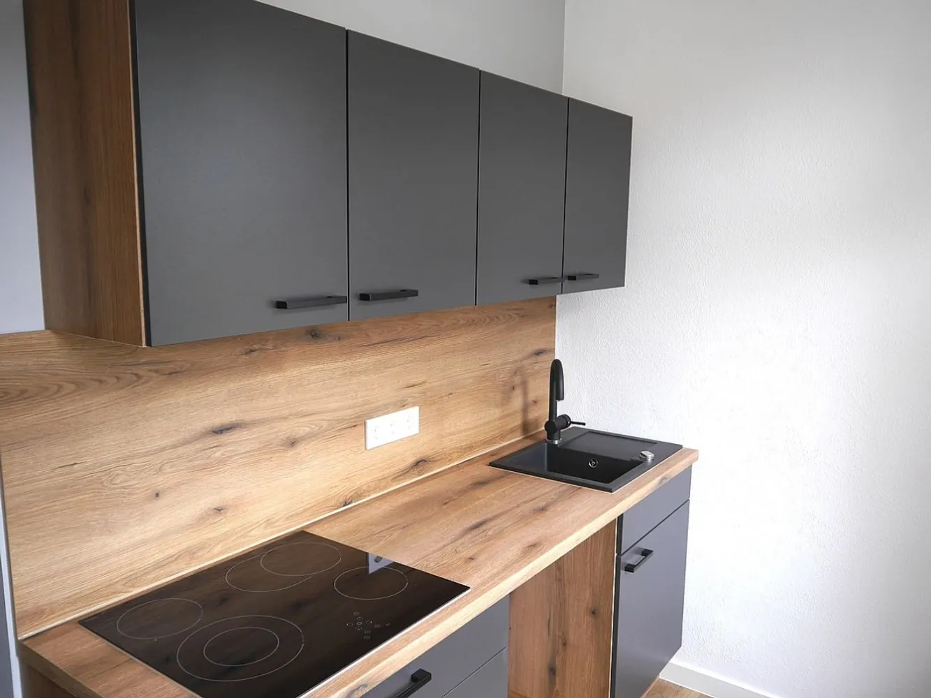 1 Zimmer Wohnung mit 33 m² in Erfurt – Bild 1