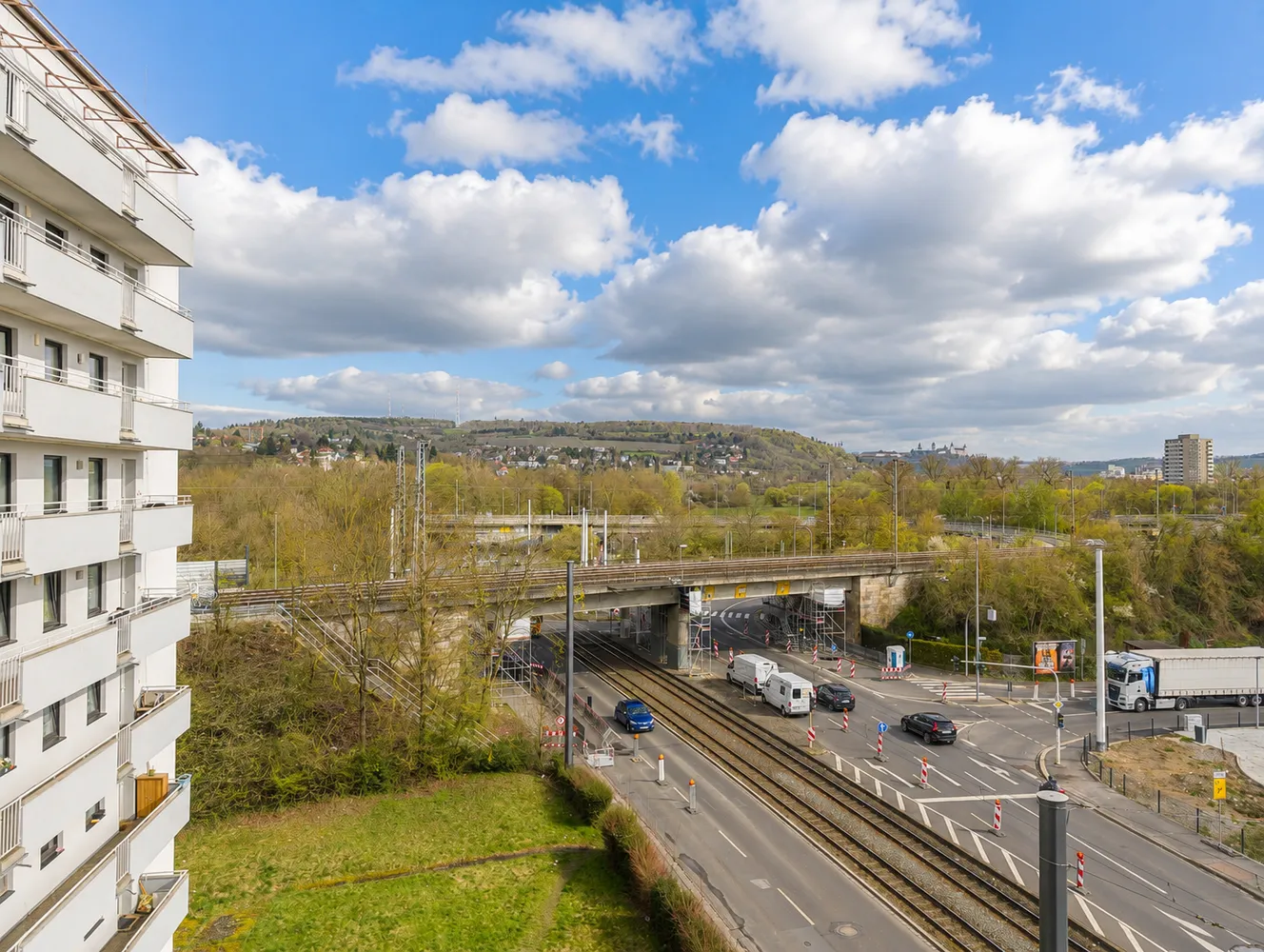 4 Zimmer Wohnung mit 99 m² in Würzburg – Bild 2