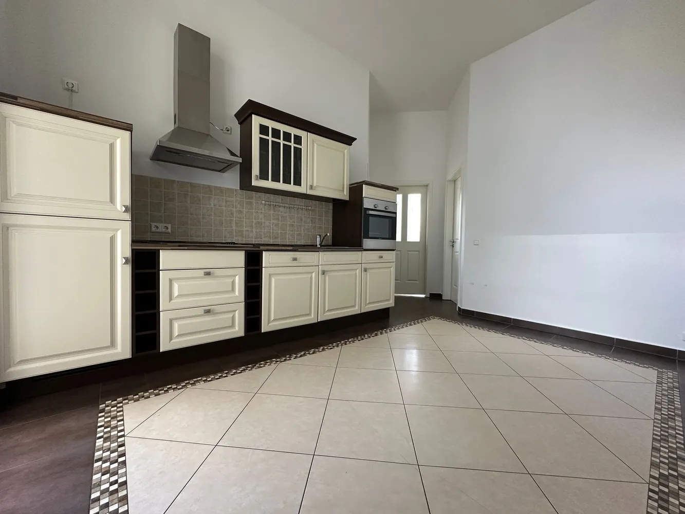 4 Zimmer Wohnung mit 119 m² in Leipzig – Bild 2