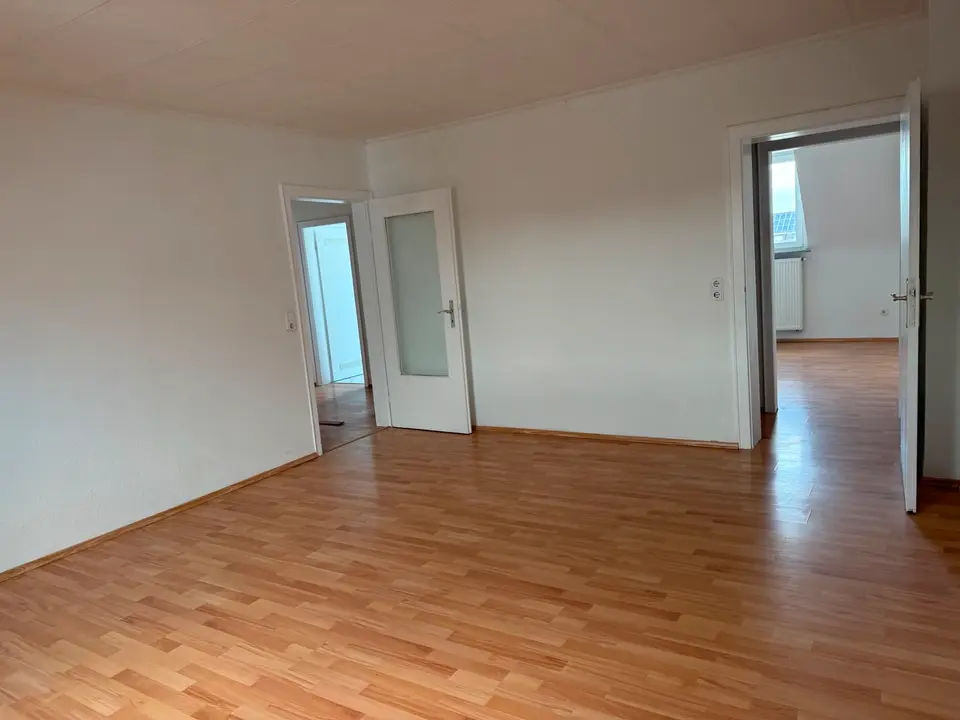 4 Zimmer Wohnung mit 100 m² in Koblenz – Bild 2