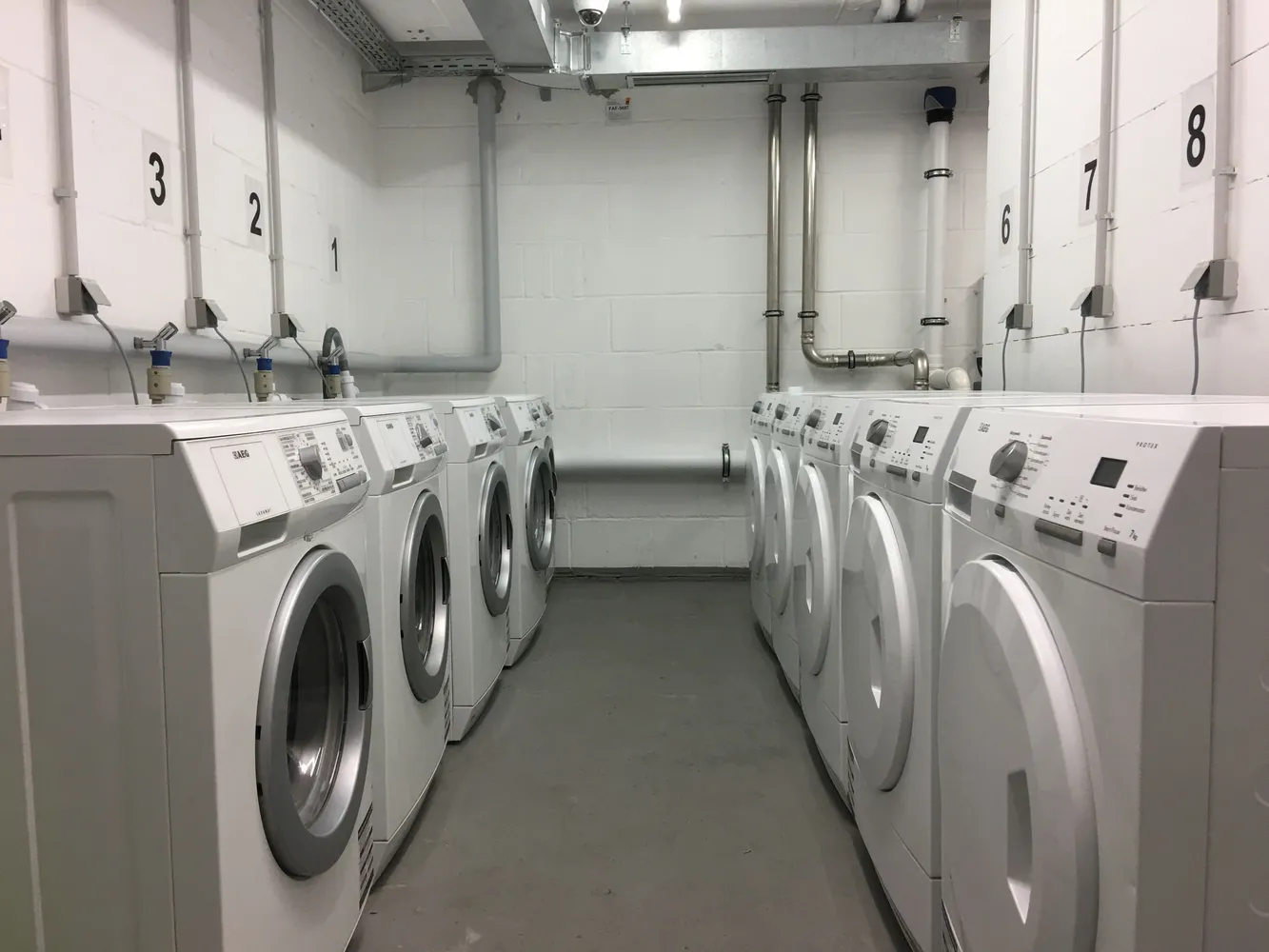 1 Zimmer Wohnung mit 30 m² in Frankfurt am Main – Bild 11